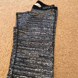 Nike Tights. Size Medium. Warm wear.
